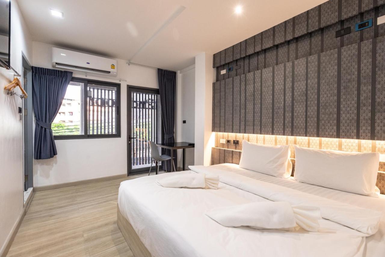 Baan Kun Mhor Hostel บ้านคุณหมอโฮสเทล Бангкок Экстерьер фото